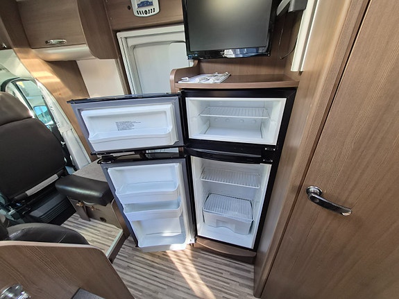 Adria Sport S 690 SC-Lav km 34491 Med ny Register reim/vannpumpe og Service. 14 of 24