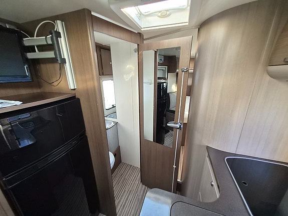 Adria Sport S 690 SC-Lav km 34491 Med ny Register reim/vannpumpe og Service. 18 of 24