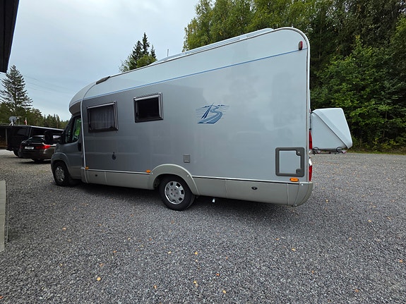 Bürstner Solano T615 3 of 30