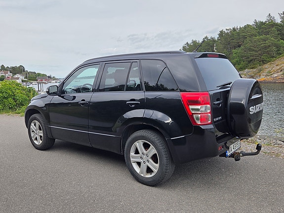 Suzuki Grand Vitara 4 of 12