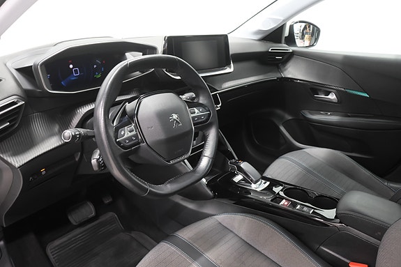 Peugeot 208 12 of 28