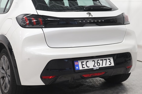 Peugeot 208 27 of 28