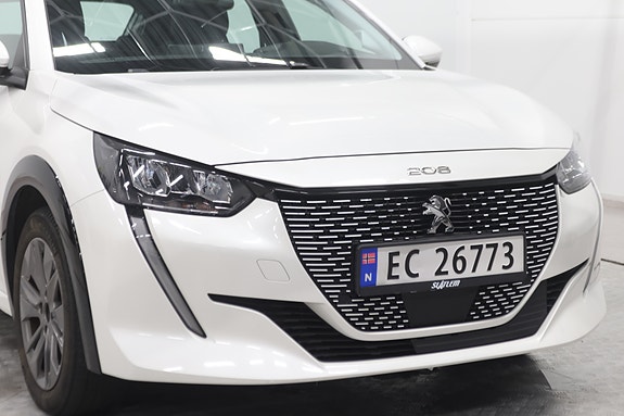 Peugeot 208 2 of 28