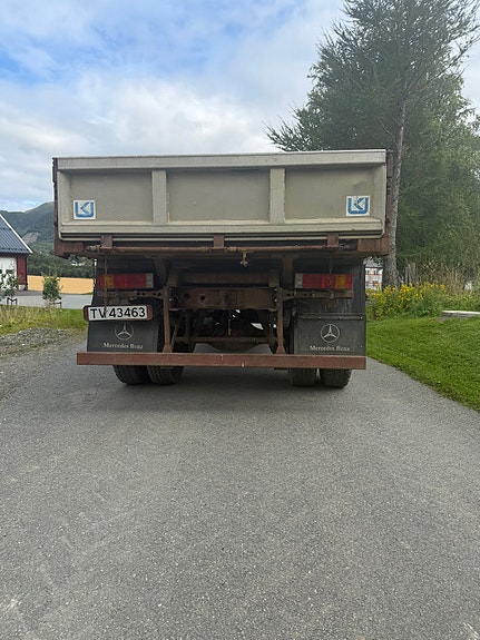 Mercedes-Benz 1622 4 of 19