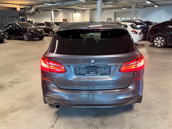 BMW 225xe 11 of 26