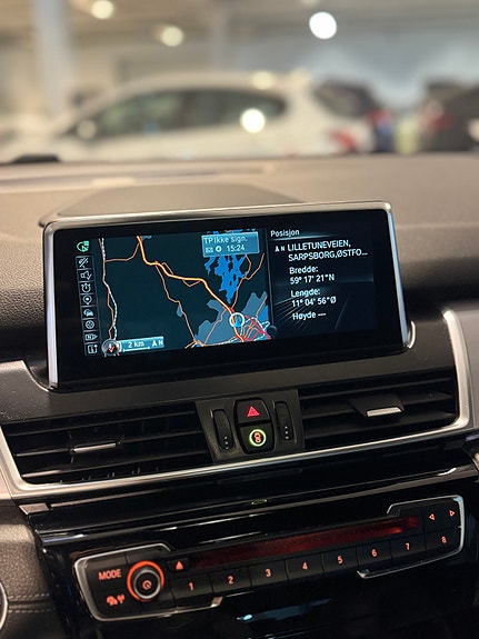 BMW 225xe 25 of 26