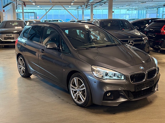 BMW 225xe 4 of 26