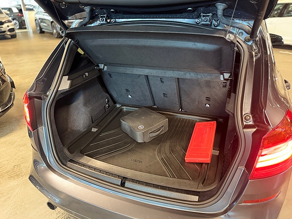 BMW 225xe 12 of 26