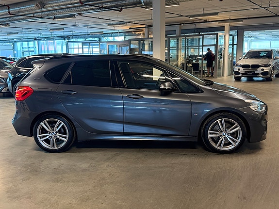 BMW 225xe 5 of 26