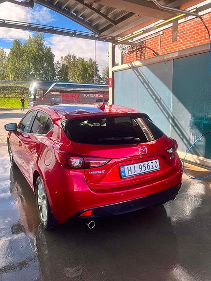 Mazda 3 5 of 15