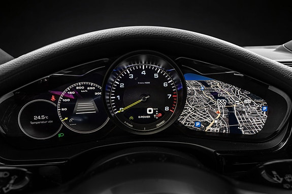 Porsche Panamera 18 of 30