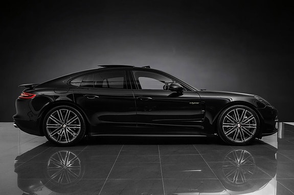 Porsche Panamera 6 of 30