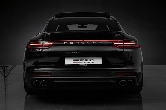 Porsche Panamera 8 of 30