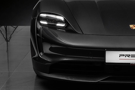 Porsche Taycan 5 of 30