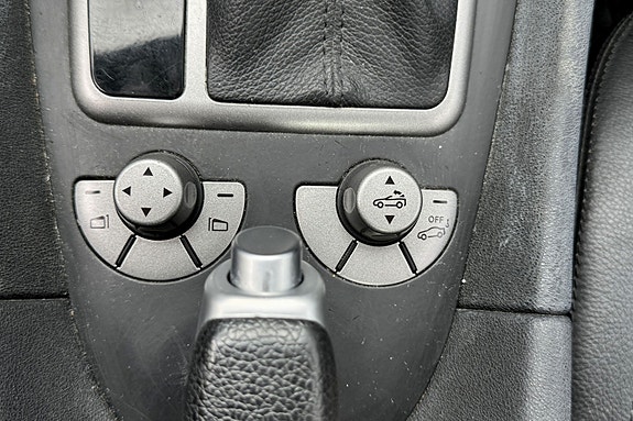 Mercedes-Benz SLK200 15 of 30