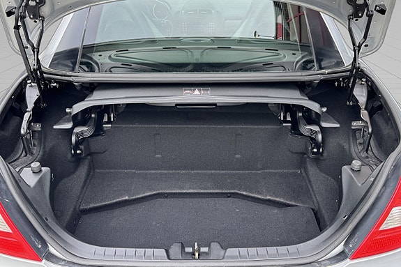 Mercedes-Benz SLK200 25 of 30