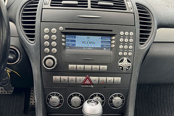 Mercedes-Benz SLK200 20 of 30
