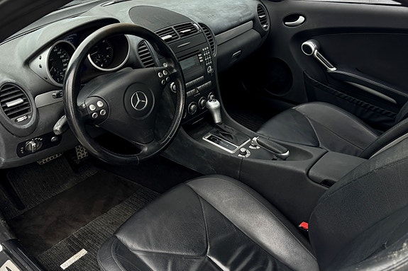 Mercedes-Benz SLK200 13 of 30