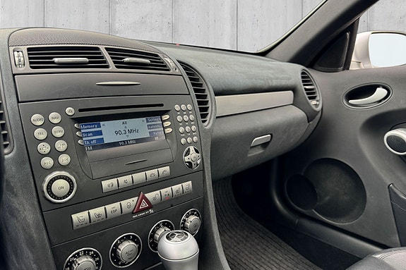 Mercedes-Benz SLK200 16 of 30