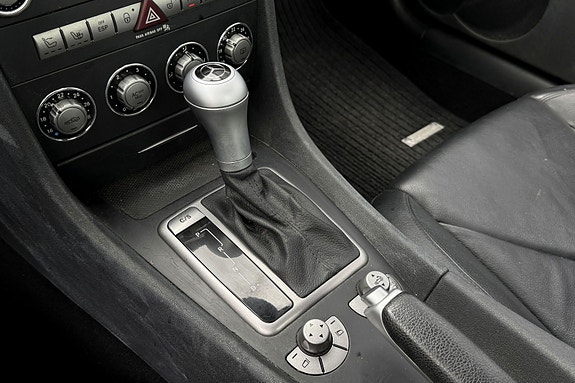 Mercedes-Benz SLK200 14 of 30