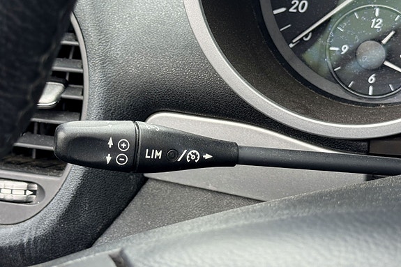 Mercedes-Benz SLK200 18 of 30
