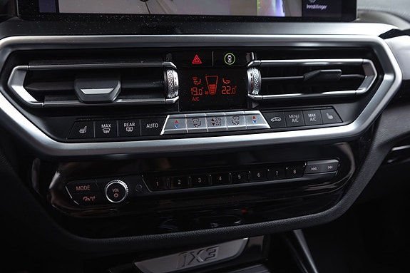 BMW iX3 19 of 30