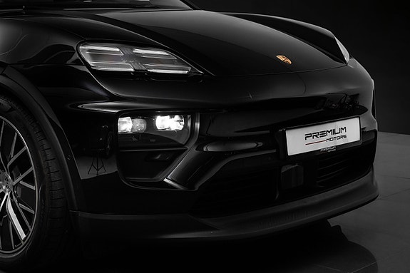 Porsche Macan 3 of 30