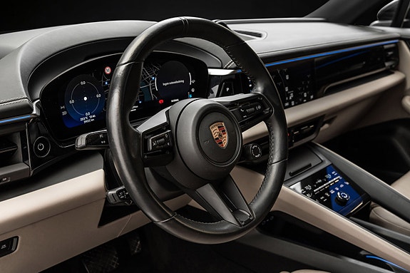 Porsche Macan 17 of 30