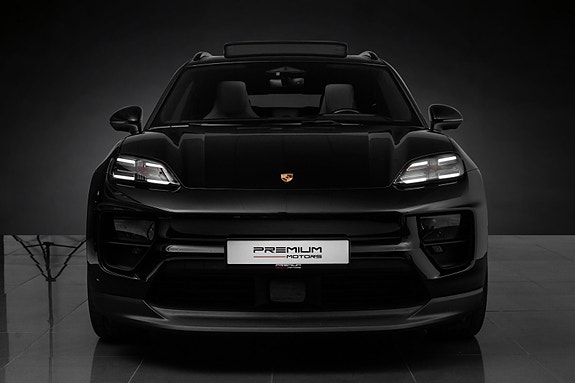 Porsche Macan 5 of 30