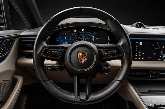 Porsche Macan 19 of 30
