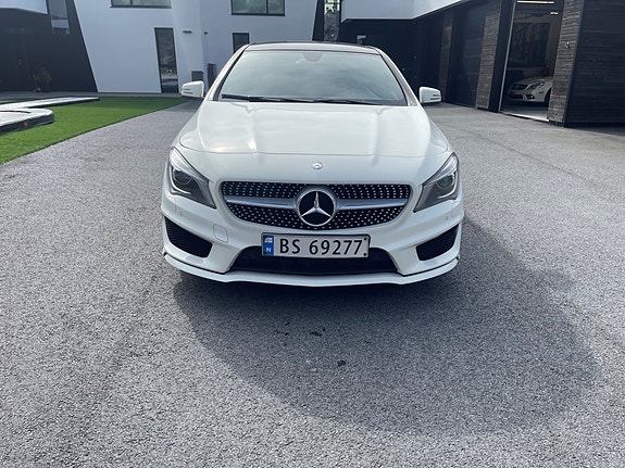 Mercedes-Benz CLA180 4 of 15