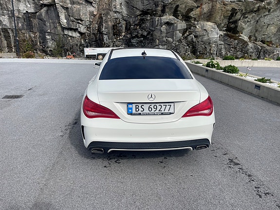 Mercedes-Benz CLA180 3 of 15