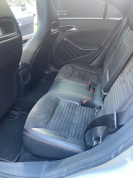 Mercedes-Benz CLA180 7 of 15