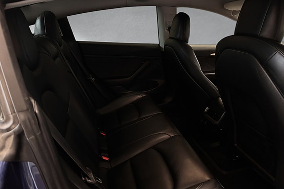 Tesla Model 3 14 of 26