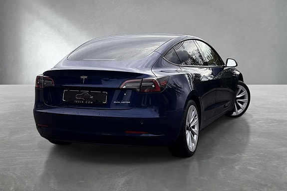Tesla Model 3 7 of 26