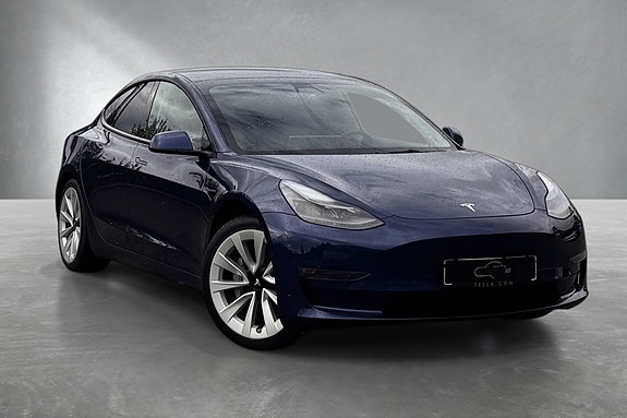 Tesla Model 3 3 of 26
