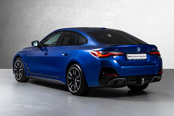 BMW i4 6 of 30