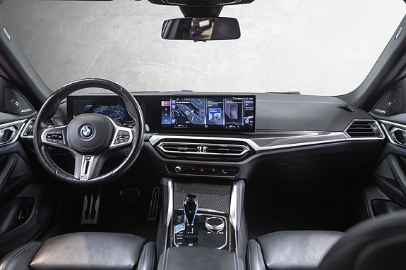 BMW i4 28 of 30