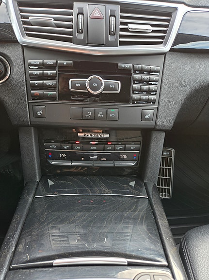 Mercedes-Benz E200 d 8 of 9