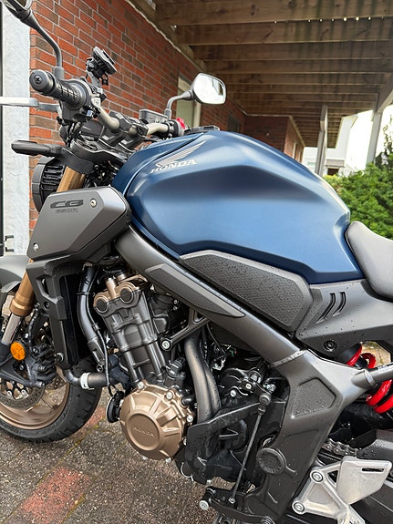 Honda CB 650 R 12 of 26