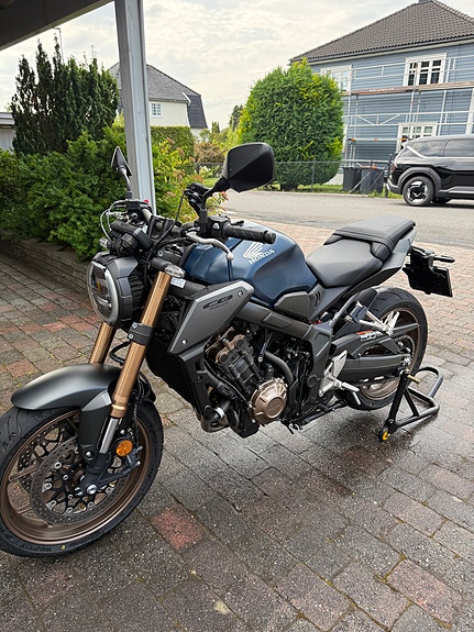 Honda CB 650 R 7 of 26