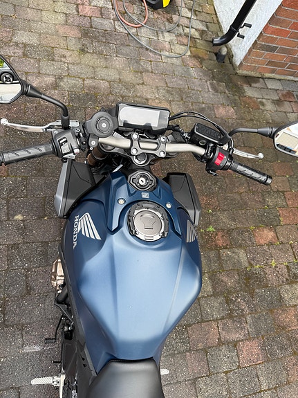 Honda CB 650 R 11 of 26