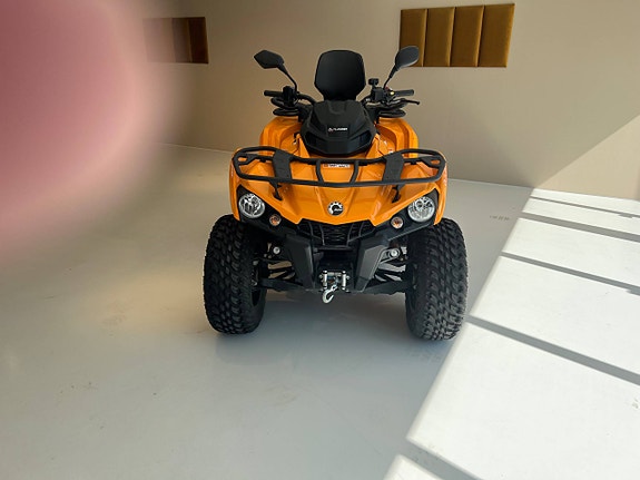 Can-Am Outlander 4 of 16