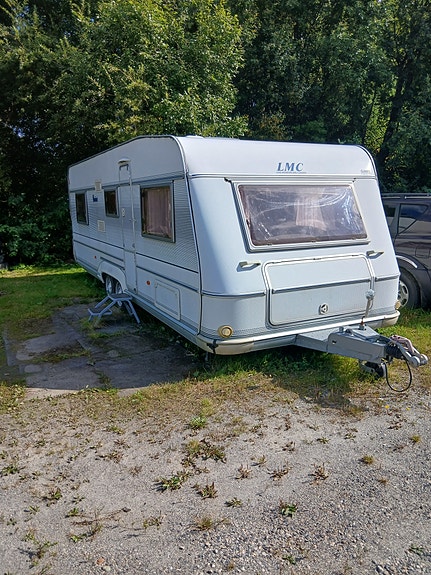 LMC 660 Dominant,Alde,wc,dusj,tv,radio,cd,gulvarme,dobvels.5 sov.bra.fuktest,liten fuktsk. 2 of 30