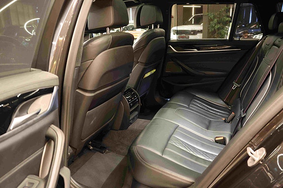 BMW 520d 27 of 30