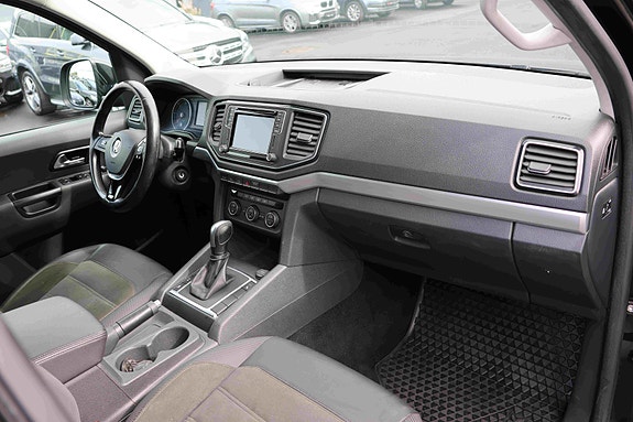 Volkswagen Amarok 14 of 30