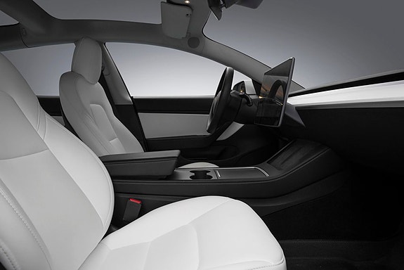 Tesla Model 3 21 of 23