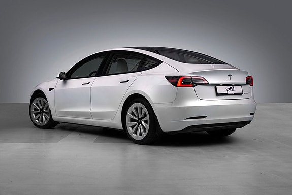 Tesla Model 3 5 of 23