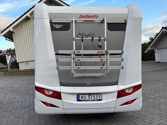 Dethleffs Magic Edition | Solcelle // Aircondition // Sykkelstativ // Ryggekamera // Markise // Automat 4 of 30