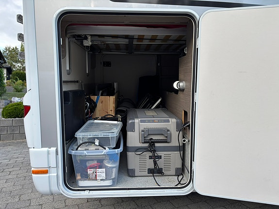 Dethleffs Magic Edition | Solcelle // Aircondition // Sykkelstativ // Ryggekamera // Markise // Automat 10 of 30
